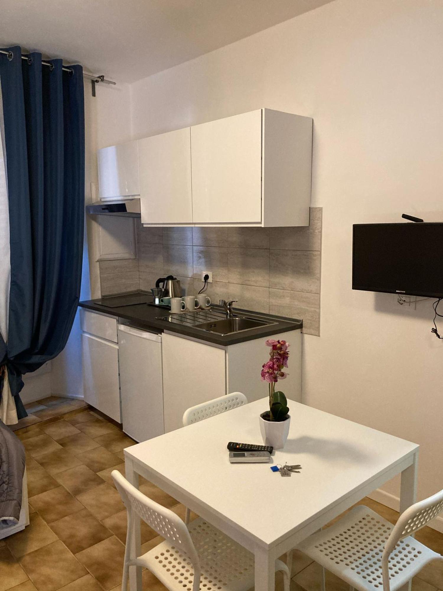 Bologna Central Apartments - Indipendenza 36 Bagian luar foto